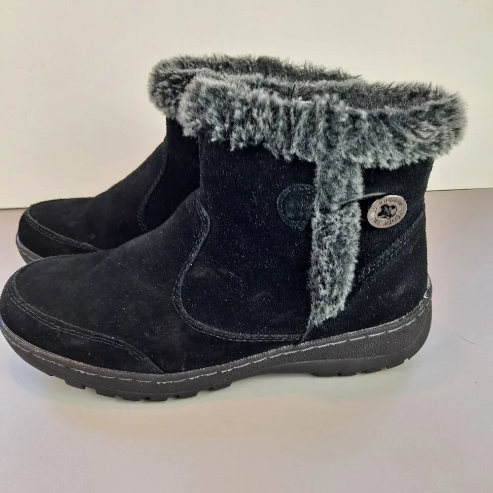 Khombu Black Suede Side Zip Short Boots with Faux Fur Trim Size 7